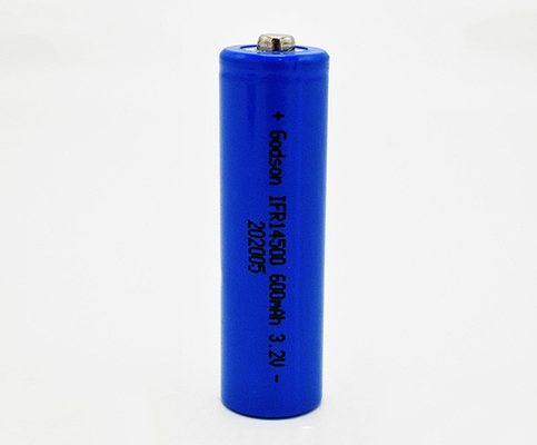 Encendiendo la batería recargable 14500 LiFePO4 de 3,2 voltios favorable al medio ambiente
