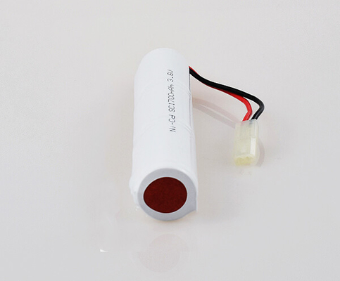 Peso de la célula de la luz de la batería recargable 3,6 V SC1700mAh de NiCd 0.1C