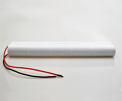 Vida de servicio larga recargable de la batería D5000mAh 12V del Cd del Ni de la luz de emergencia