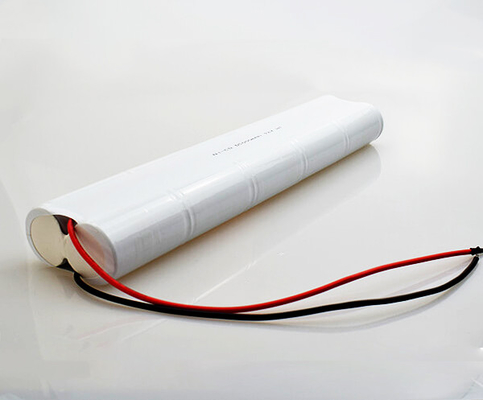 Vida de servicio larga recargable de la batería D5000mAh 12V del Cd del Ni de la luz de emergencia