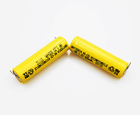 PVC amarillo recargable AA600mAh de la batería del Cd del Ni de 16.6g 1,2 V